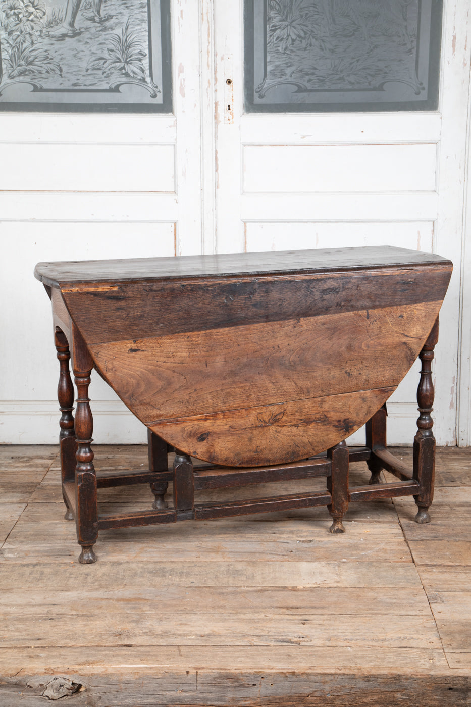 Country Oak and Elm Gateleg Table