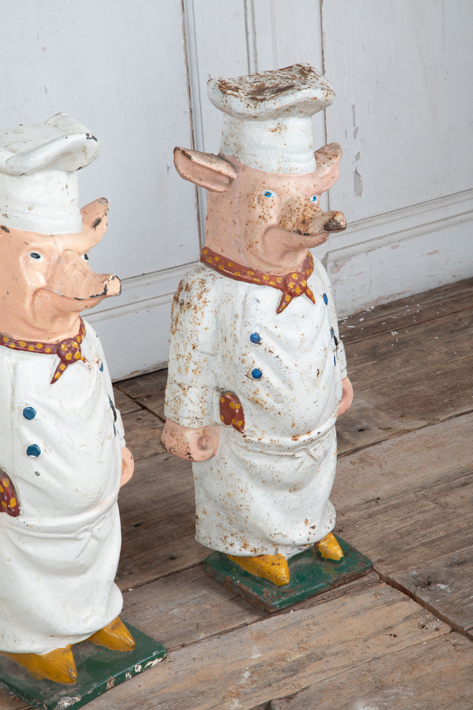 Cast Iron Pig Chefs