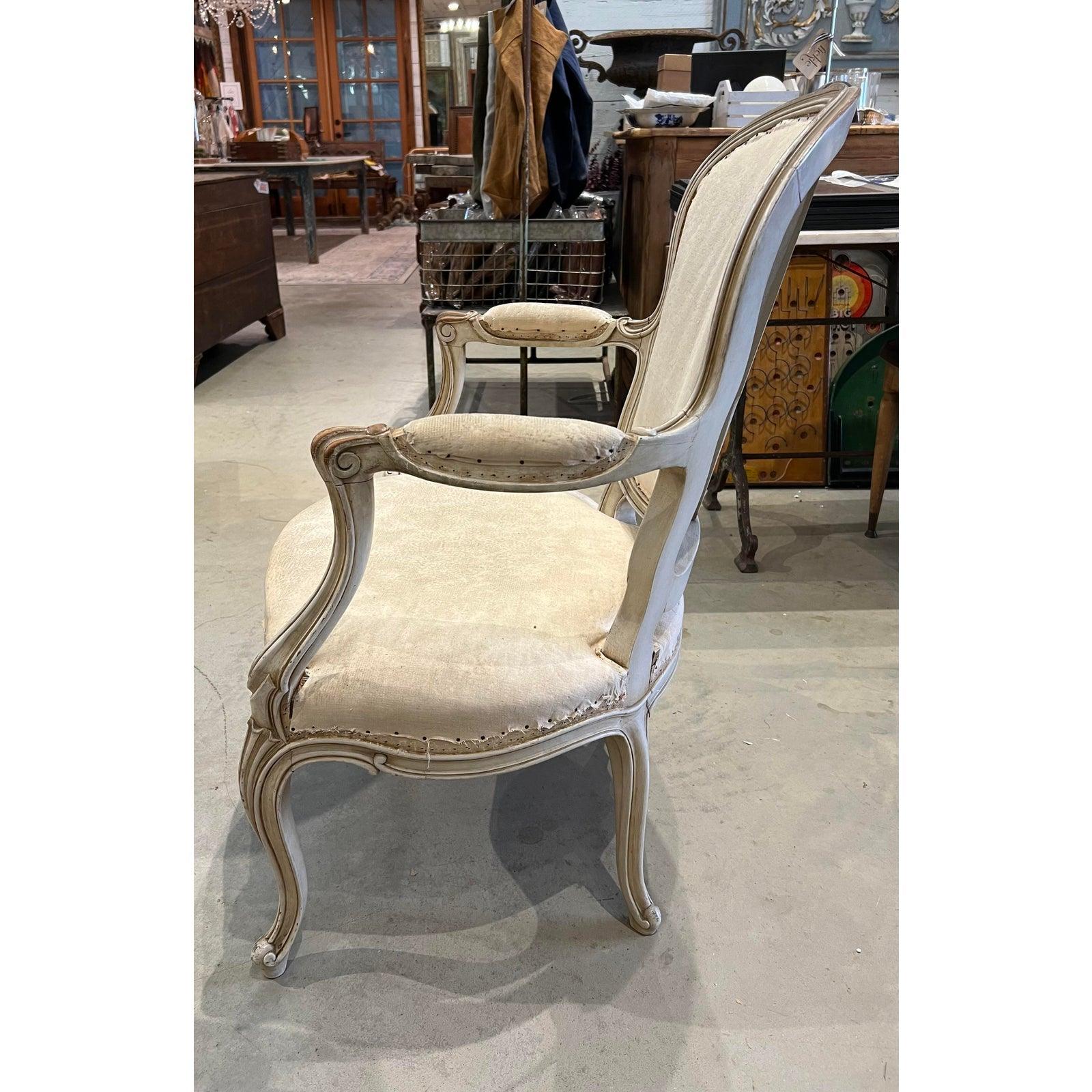 Oval back louis xvi side outlet chair